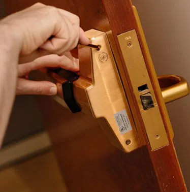 Jacksonville Affordable Locksmith Jacksonville, FL 904-572-3257 Jacksonville Affordable Locksmith Jacksonville, FL 904-572-3257 - 20a-new-locks-installation